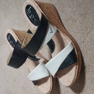 b.o.c Landyn wedge sandal in black/pearly grey, size 7 NIB